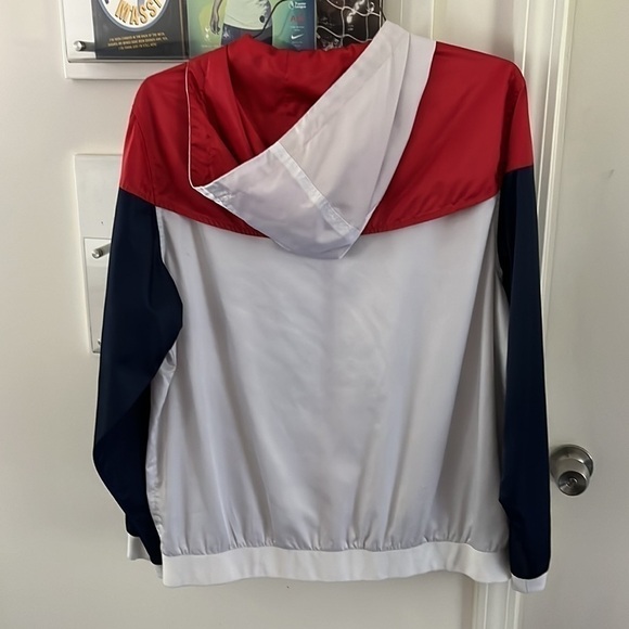 Nike - Retro Lightweight sports jacket - Picture 2 of 2